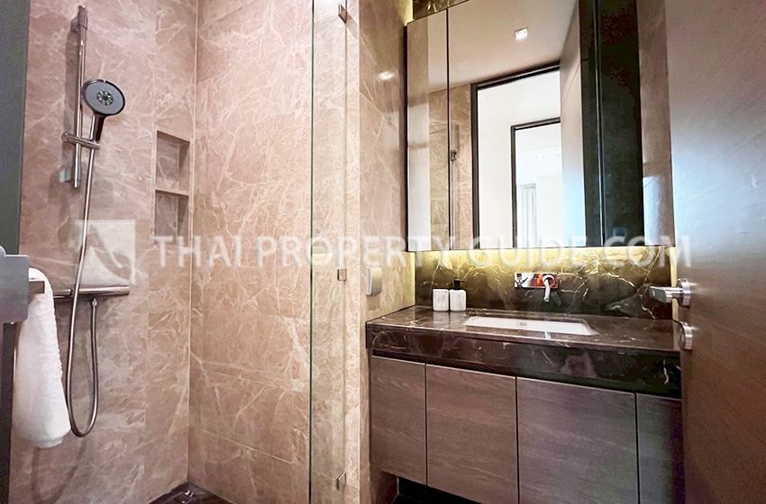 Condominium in Ploenchit 